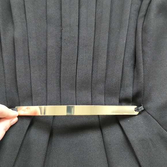 Ricki's Black Pleat Front Scuba Dress Sz 16 - Picture 3 of 7